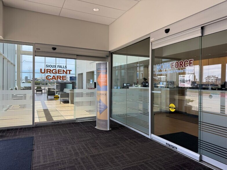 More Photos Of 7600 S Minnesota Ave, Sioux Falls Healthcare For Sale