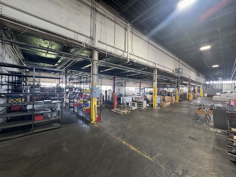 More Photos Of 3255 Harvester Rd, Kansas City Warehouse For Sale