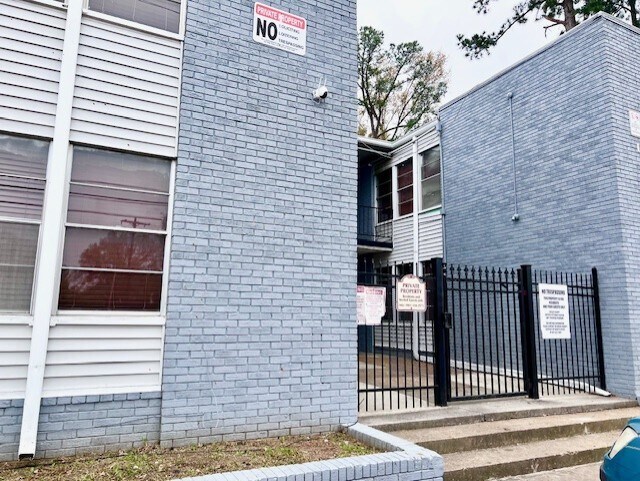 More Photos Of 1283 E Raines Rd, Memphis Apartments For Sale