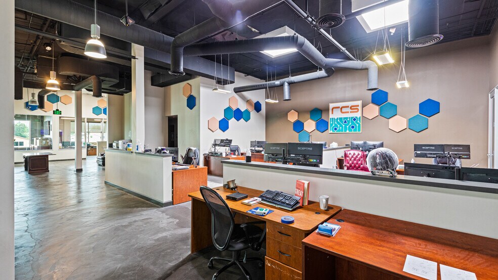 More Photos Of 1945 W 9th St, Upland Loft Creative Space For Sale