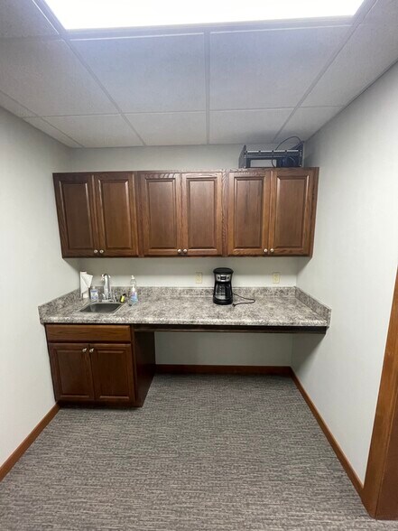 More Photos Of 6728 Loop Rd, Centerville Medical For Sale