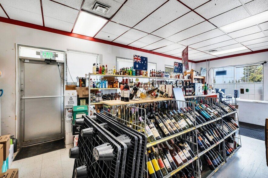 More Photos Of 20 McLeod Ave, Spruce Grove Storefront Retail Office For Sale