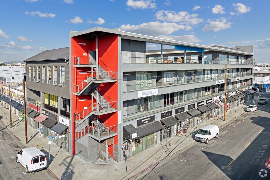More Photos Of 777 E 10th St, Los Angeles General Retail For Lease