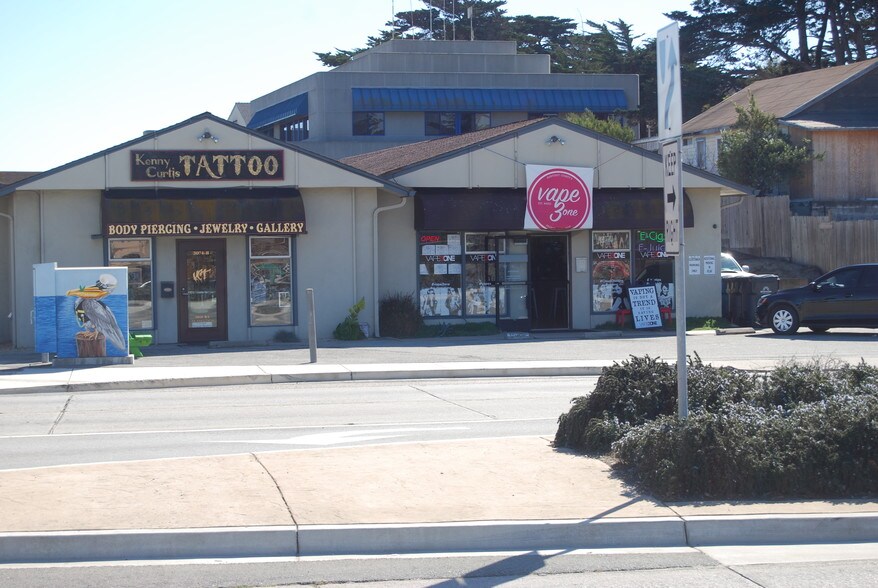 More Photos Of 3074 Del Monte Blvd, Marina Storefront Retail Office For Lease