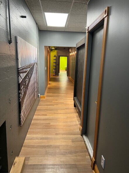 More Photos Of 2303 Charles St, Rockford Loft Creative Space For Sale