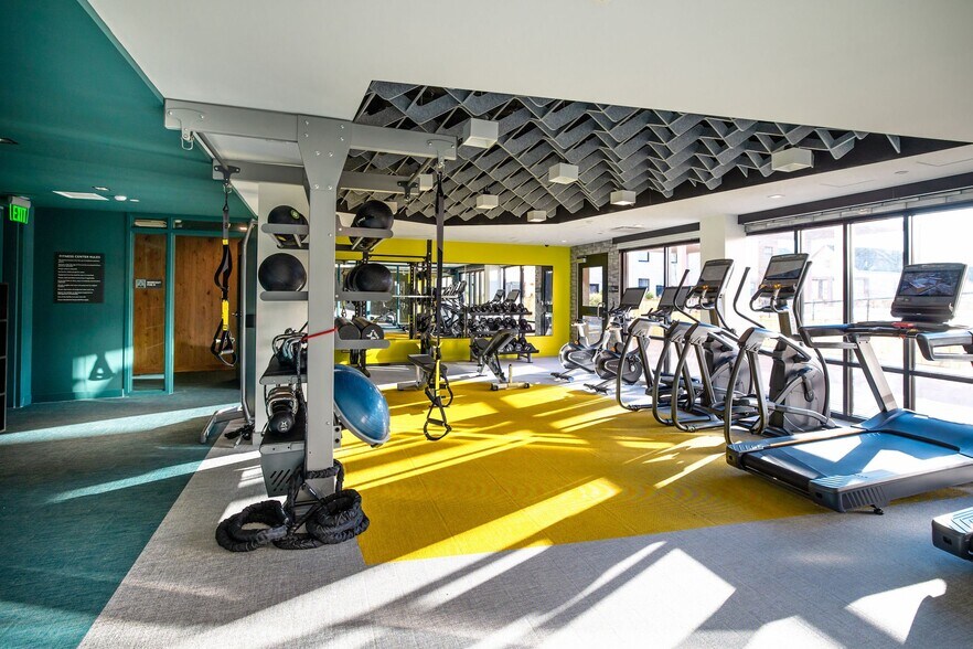 More Photos Of 52 Hanover St, Portland Apartments For Lease