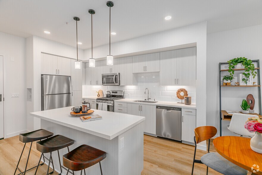 More Photos Of 1445 Town Center Dr, Chula Vista Apartments For Lease