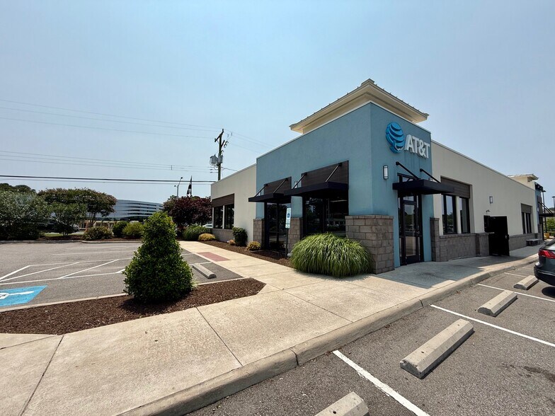 More Photos Of 2800 Virginia Beach Blvd, Virginia Beach Unknown For Lease