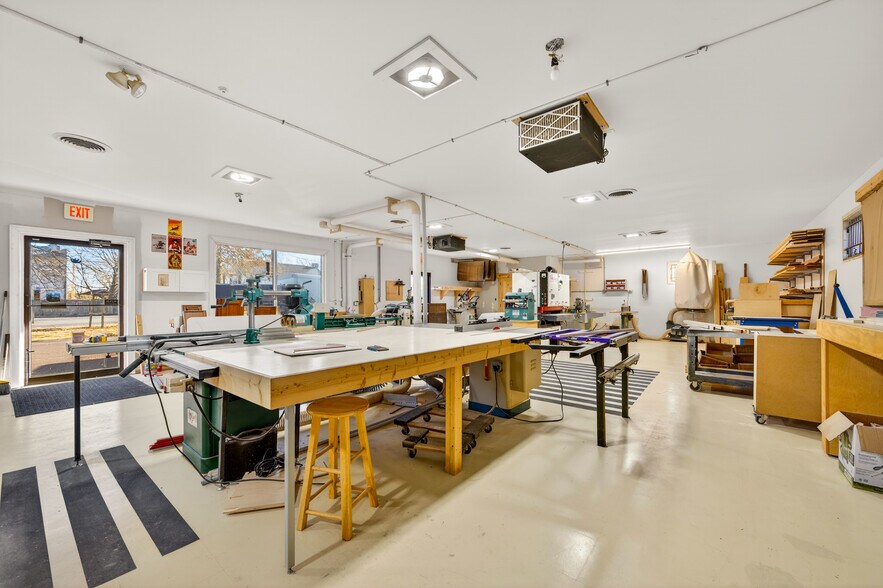 More Photos Of 719 Ridge Rd, Sellersville Flex For Sale