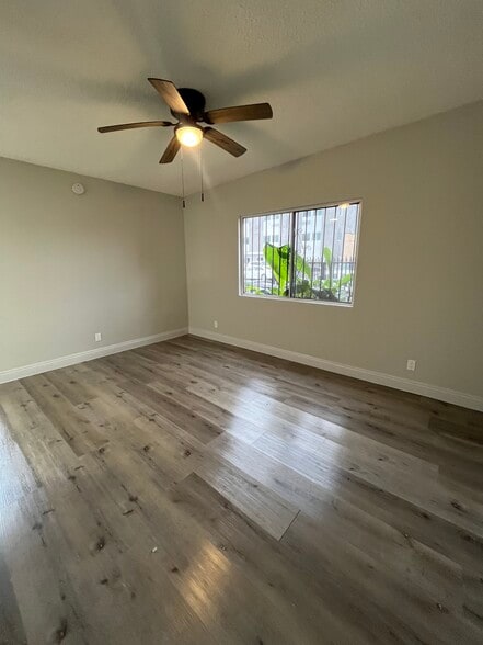 More Photos Of 732 W 76th St, Los Angeles Apartments For Sale