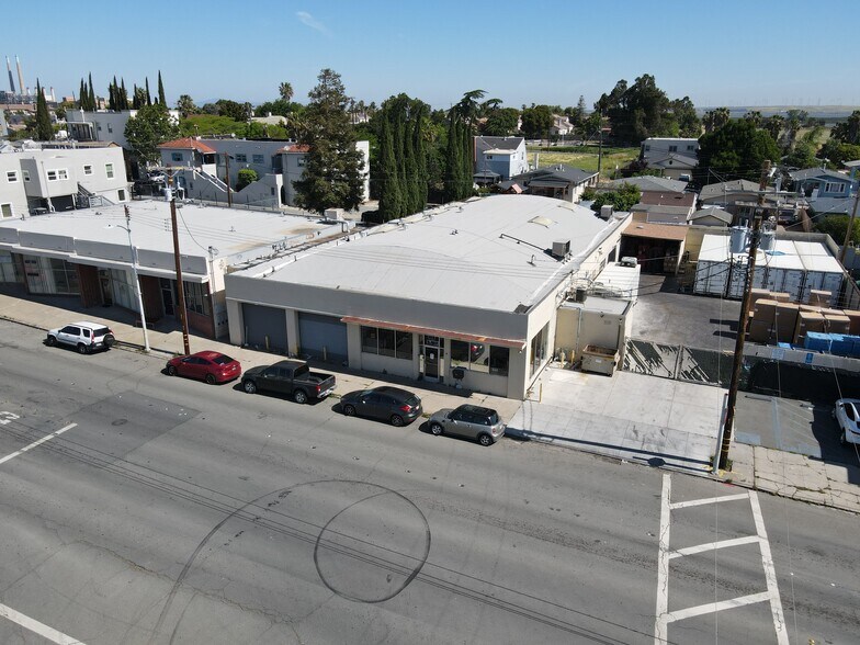 More Photos Of 415 E 10th St, Pittsburg Warehouse For Sale