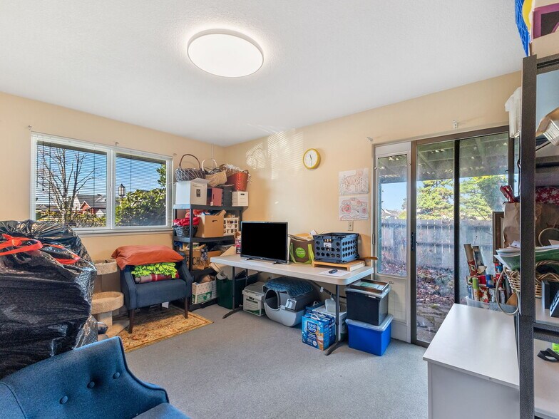 More Photos Of 1010 3rd Ave, Seaside Office For Sale