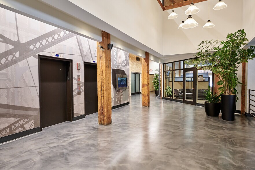 More Photos Of 333 N Washington Ave, Minneapolis Loft Creative Space For Lease