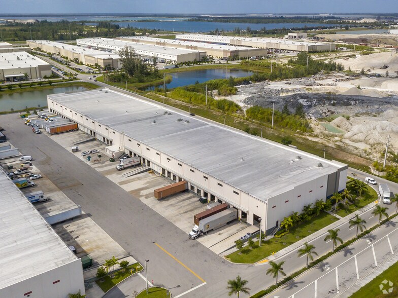 More Photos Of 11200 NW 107th St, Miami Warehouse For Lease