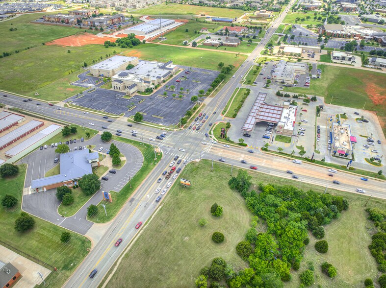 More Photos Of 2929 NW 156th St, Oklahoma City Office For Lease