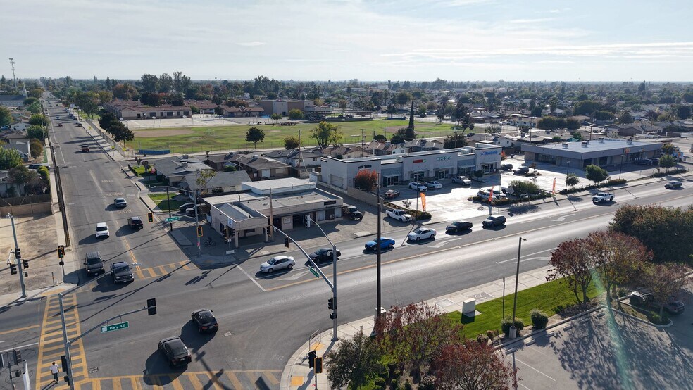 More Photos Of 1311 Highway 46, Wasco General Retail For Lease
