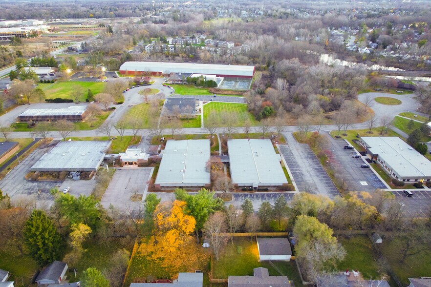 More Photos Of 2356-2370 Science Pky, Okemos Office For Lease