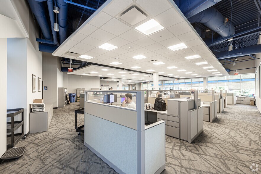 More Photos Of 50 Corporate Dr, Trumbull Distribution For Lease