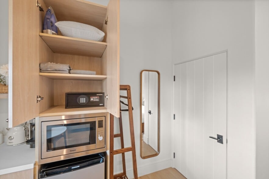 More Photos Of 21305 E Cliff Dr, Santa Cruz Hotel For Sale