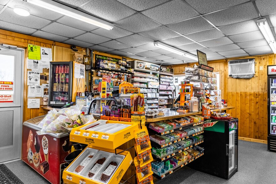 More Photos Of 110 Downeast Hwy, Ellsworth Convenience Store For Sale