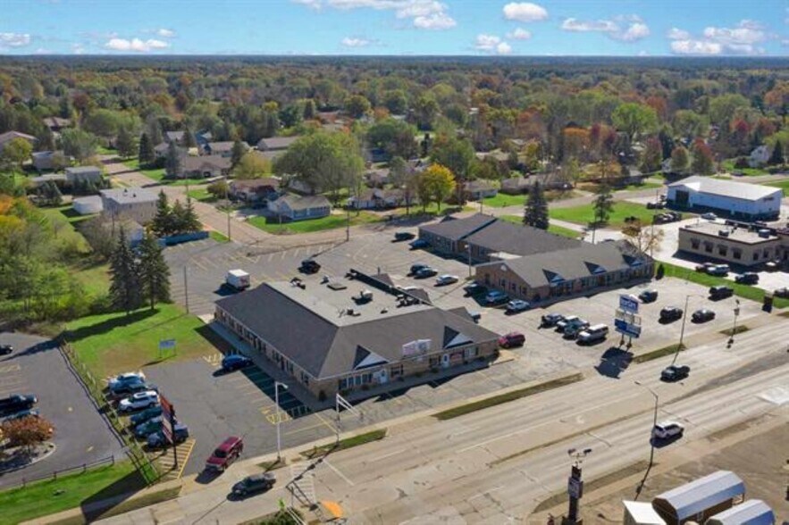 More Photos Of 2811 8th St, Wisconsin Rapids Office For Lease