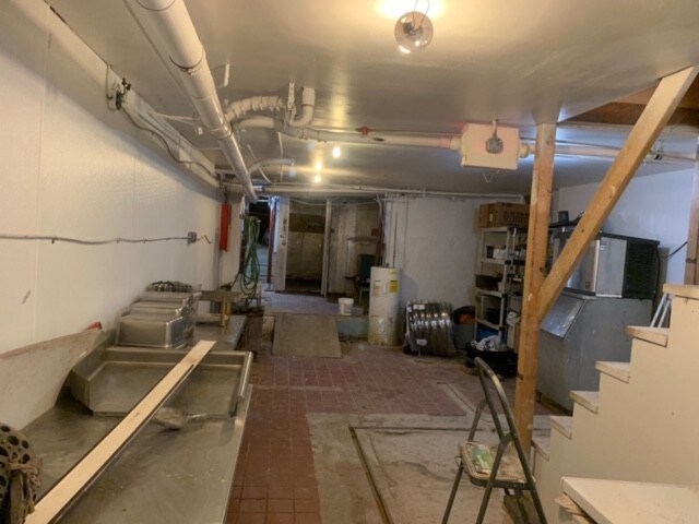 More Photos Of 38-40 S 19th St, Philadelphia Restaurant For Lease