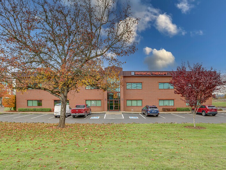 More Photos Of 20055 SW Pacific Hwy, Sherwood Office For Lease