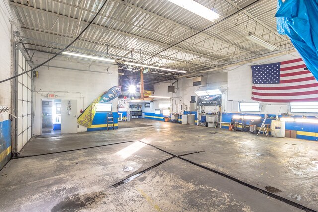 More Photos Of 15523-15541 S 70th Ct, Orland Park Warehouse For Lease