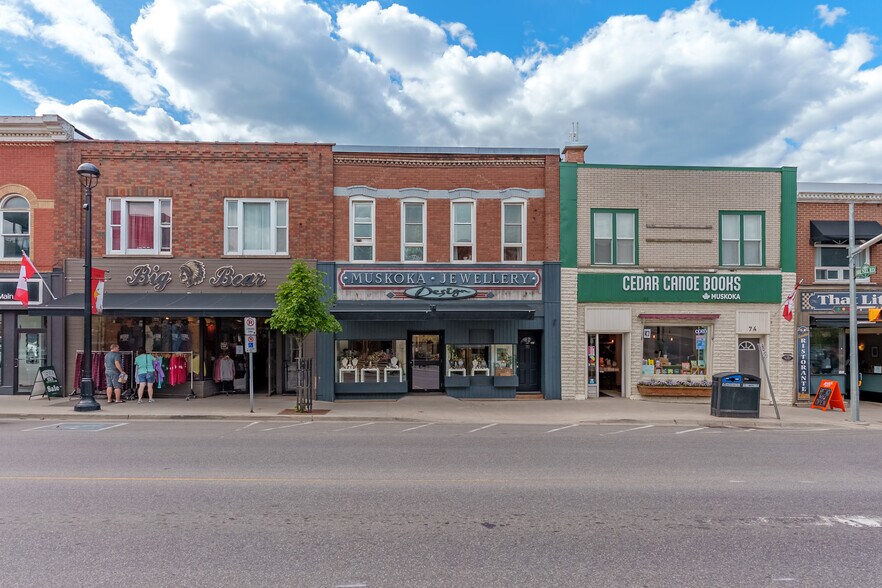 More Photos Of 68 Main St E, Huntsville Storefront For Sale