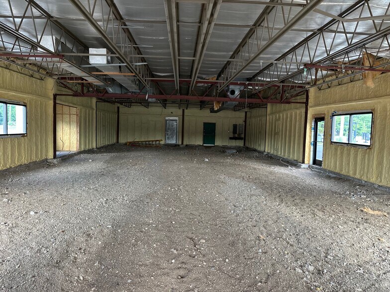 More Photos Of 2648 Prairie Ave, Beloit Restaurant For Lease