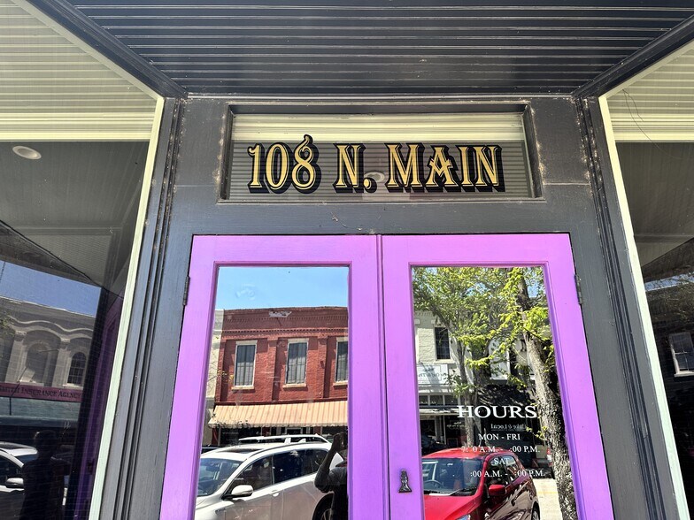 More Photos Of 108 N Main St, Greensboro General Retail For Sale
