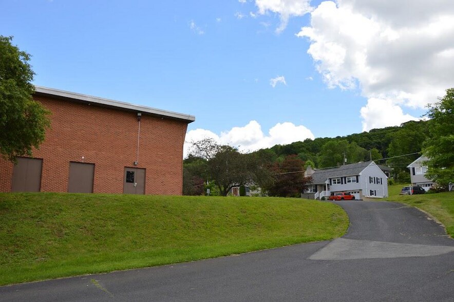 More Photos Of 2300 Mahantongo St, Pottsville Theater Concert Hall For Sale