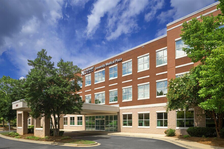 Primary Photo Of 8401 Medical Plaza Dr, Charlotte Medical For Lease