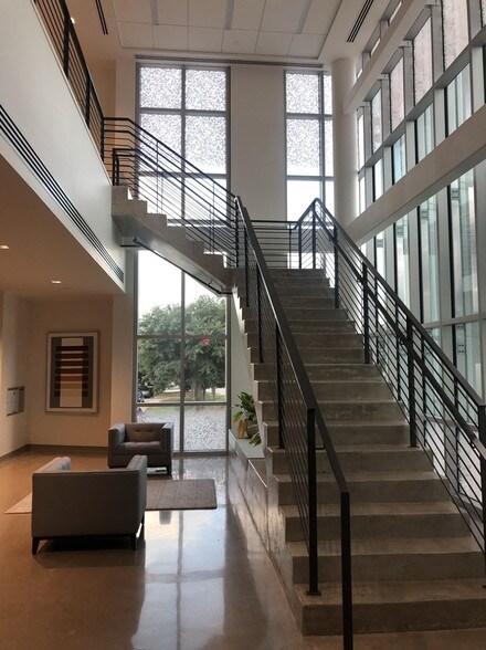 More Photos Of 4716 Dexter Dr, Plano Medical For Lease