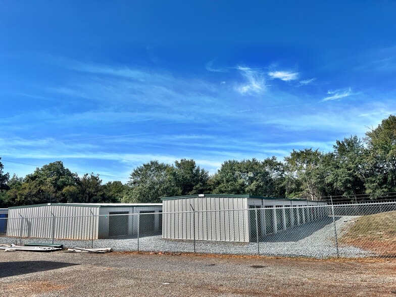 More Photos Of 553 Patrol Rd, Forsyth Self Storage For Sale