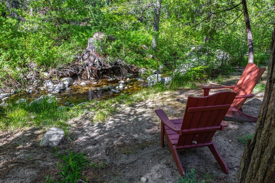 More Photos Of 26345 Delano Dr, Idyllwild-Pine Cove Hotel For Sale