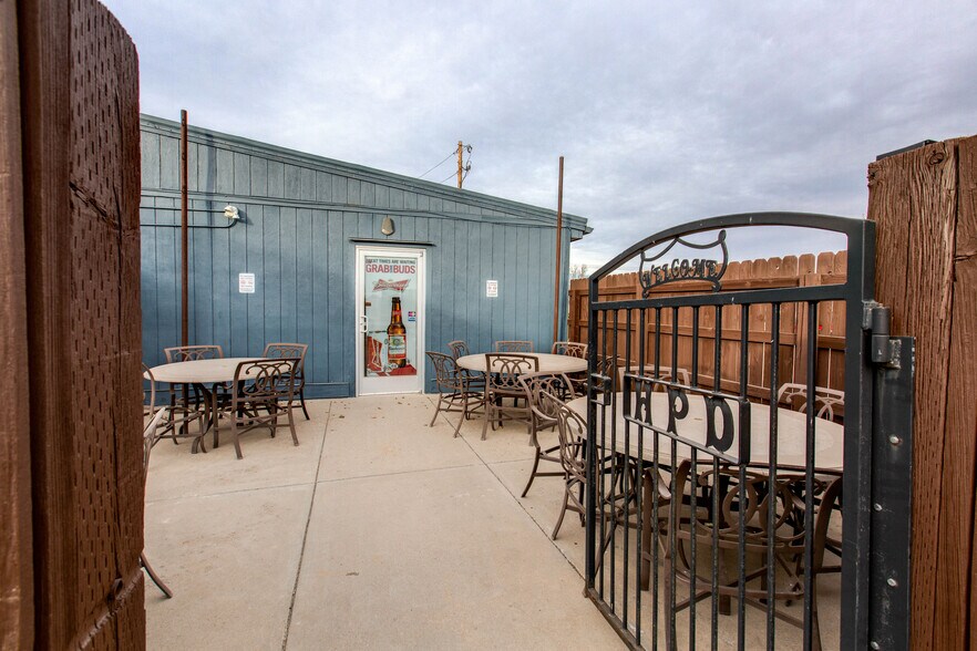 More Photos Of 100 Bennett Ave, Bennett Freestanding For Lease