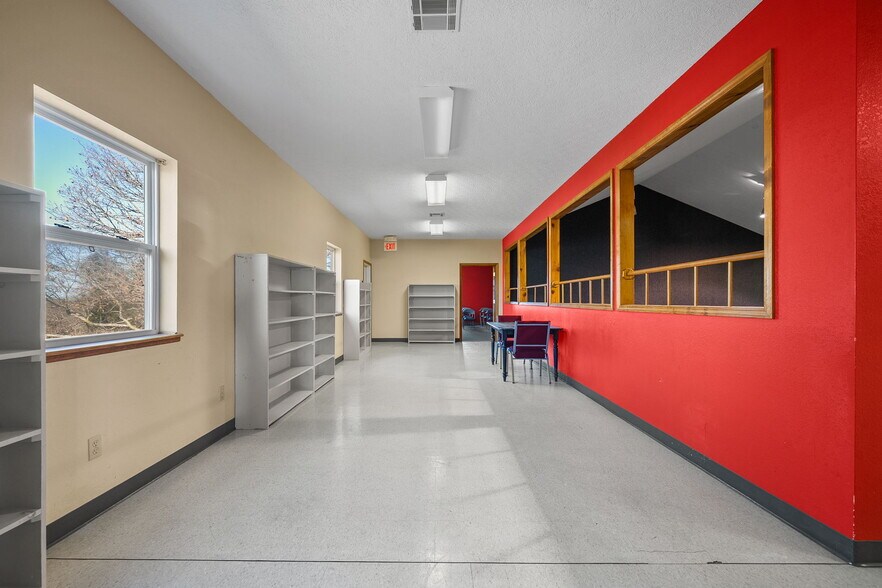 More Photos Of 25715 Highway 17, Waynesville Specialty For Sale