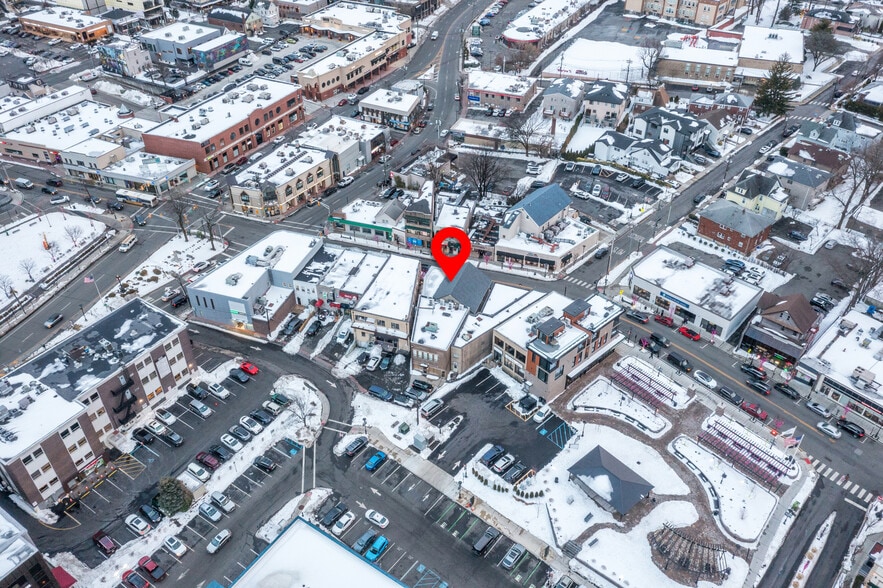 More Photos Of 215 Main St, Fort Lee Office For Sale