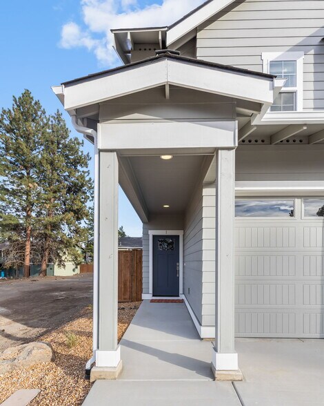 More Photos Of 63281 NW Ski Ln, Bend Multifamily For Sale