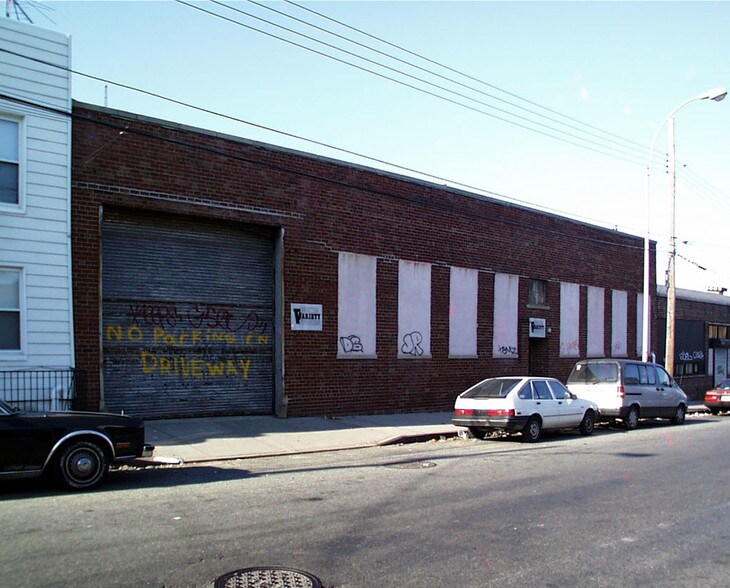 Primary Photo Of 58-94 54th St, Maspeth Warehouse For Lease