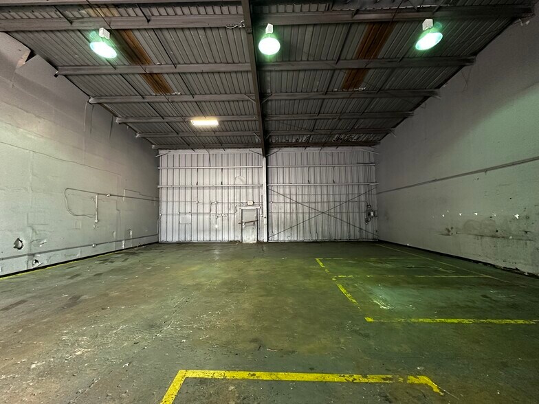 More Photos Of 4645-4657 Southern Blvd, West Palm Beach Unknown For Lease