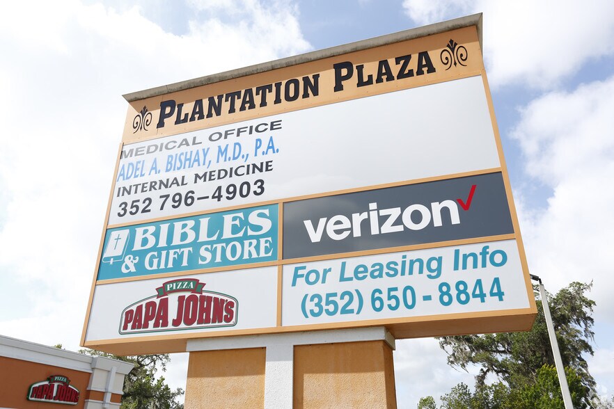 More Photos Of 7260 Broad St, Brooksville Unknown For Lease