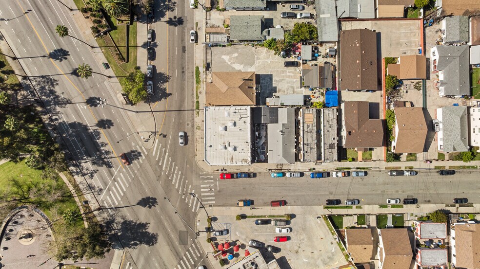 More Photos Of 3229-3235 N Main St, Los Angeles Storefront Retail Residential For Lease