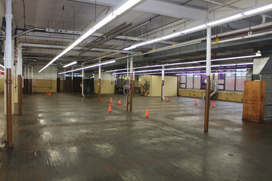 More Photos Of 735 Allens Ave, Providence Manufacturing For Lease
