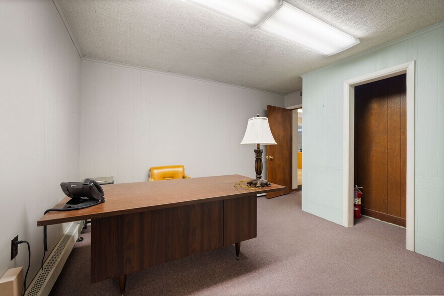 More Photos Of 521 N Derr Dr, Lewisburg Office Residential For Sale
