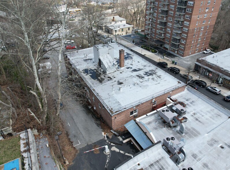 More Photos Of 376-380 McLean Ave, Yonkers Apartments For Sale