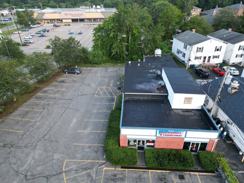 More Photos Of 644 Lafayette Rd, Hampton Freestanding For Sale