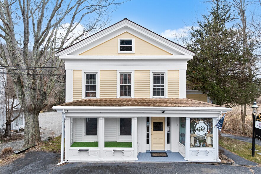 Primary Photo Of 2 Norwich Rd, East Haddam General Retail For Sale