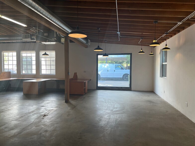 More Photos Of 2029 Blake Ave, Los Angeles Storefront Retail Office For Lease
